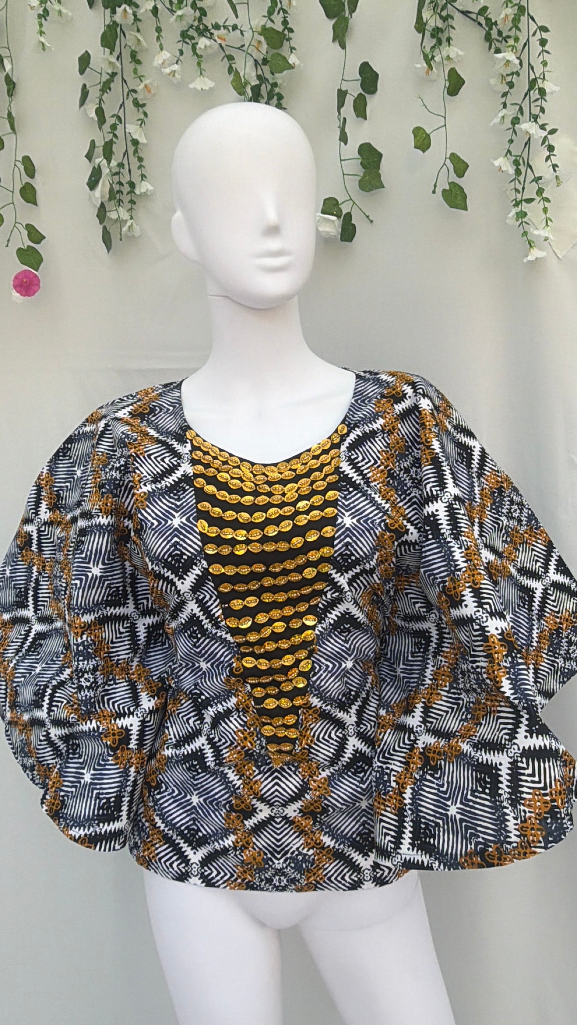Beaded one size fits top