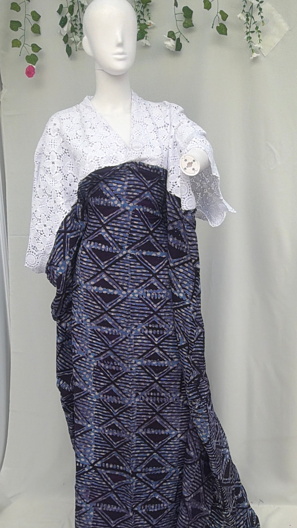 Abigail dress Purple and White