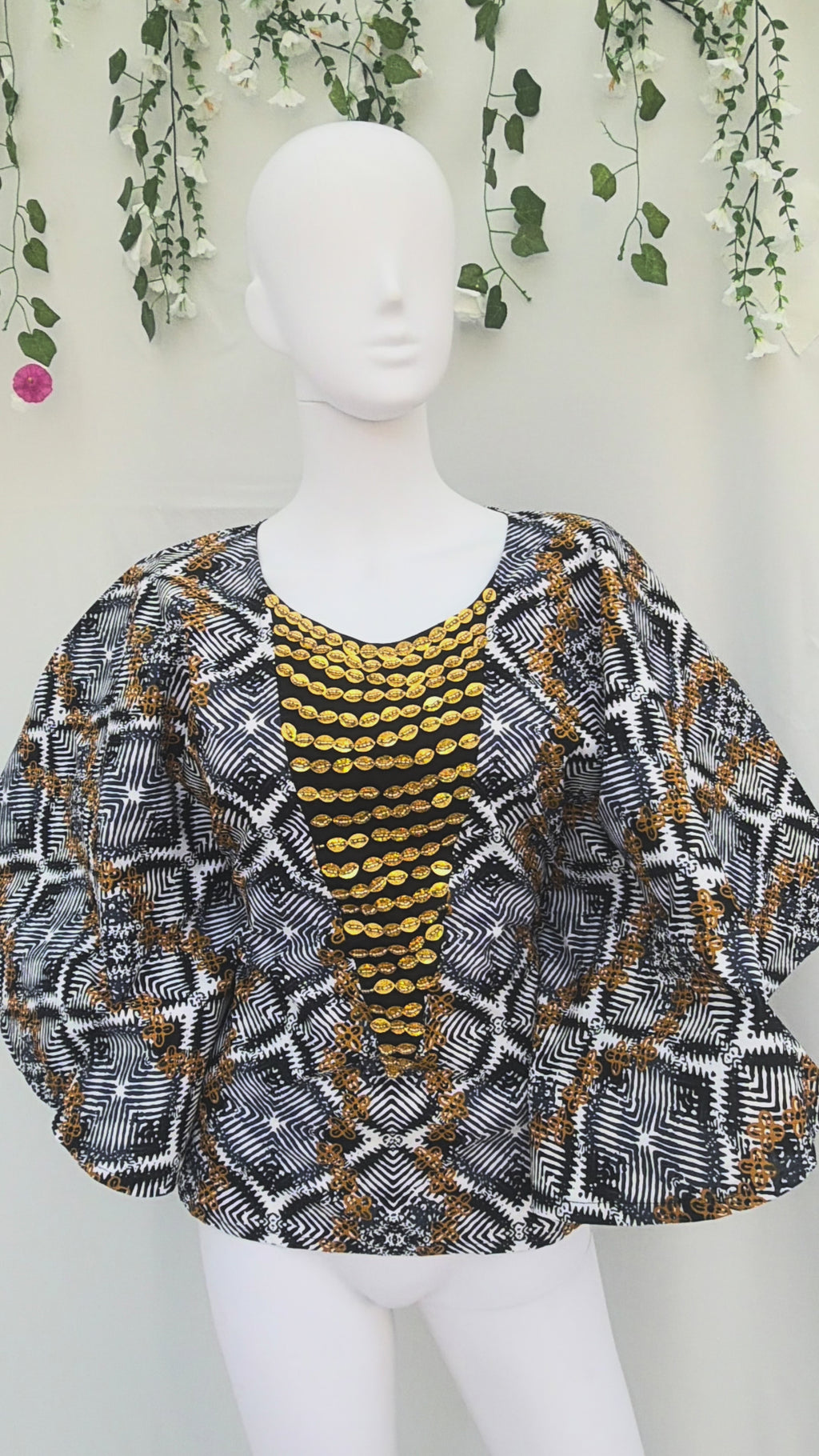 Beaded one size fits top